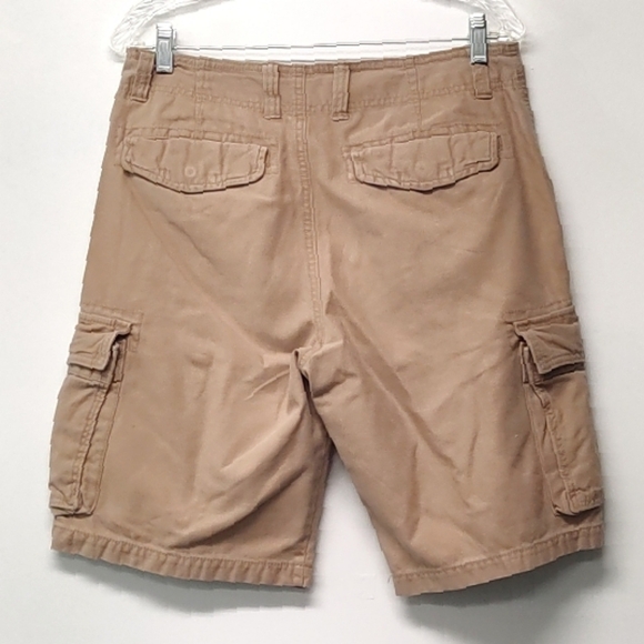 Old Navy Men’s Khaki Cargo Shorts | Utility Pocket Casual Shorts | Summer Travel - Picture 2 of 6